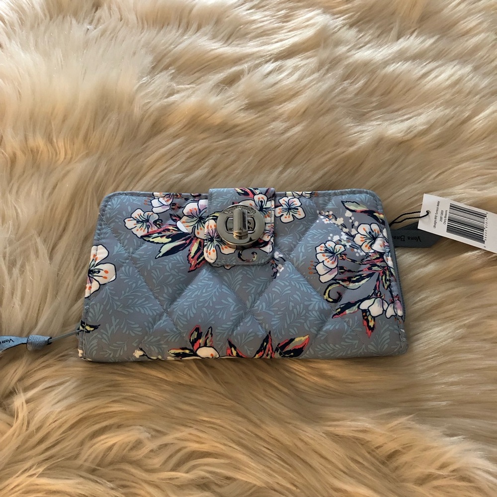 Vera Bradley ultralight rfid wallet in Cherry Blossoms print NWT